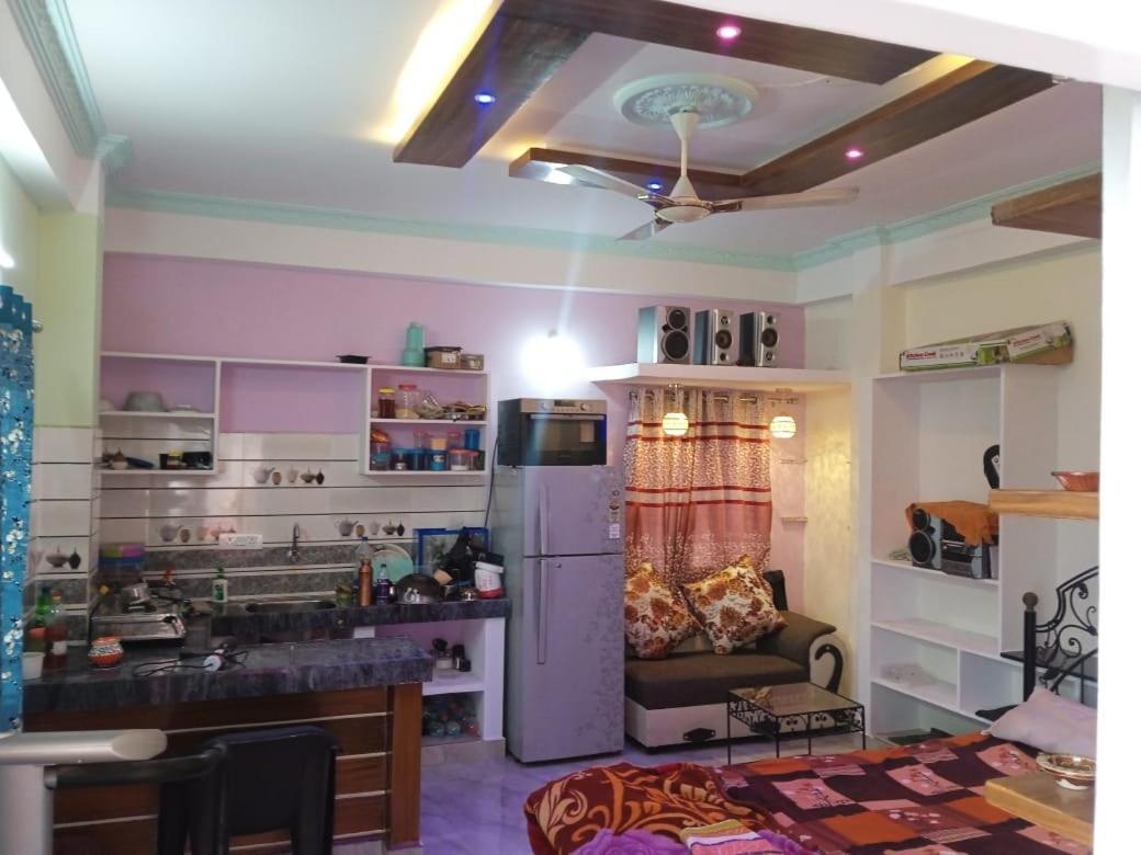 Dziire Service Apartment Hyderabad Exterior photo